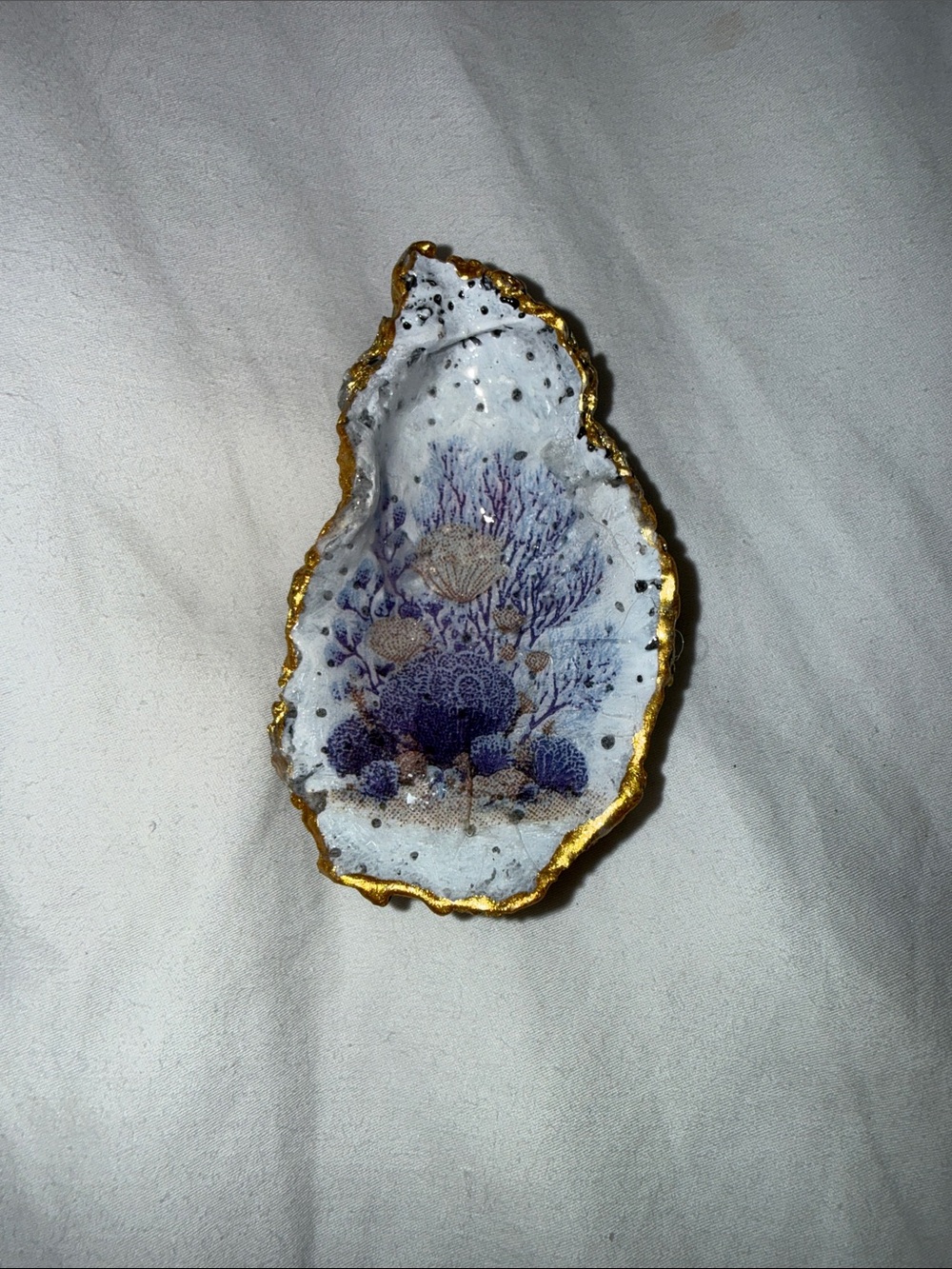Hand-Made White & Gold Ocean Shell Magnet